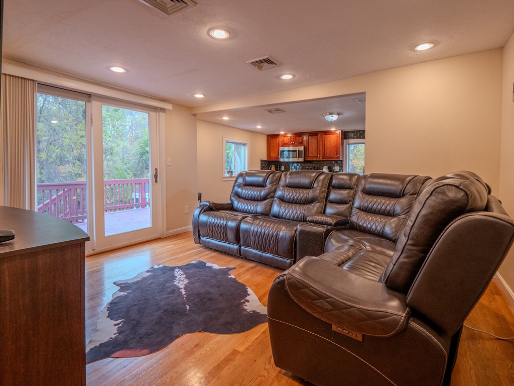 51 Lancaster Road Dedham, MA 02026 - Photo 16 of 41