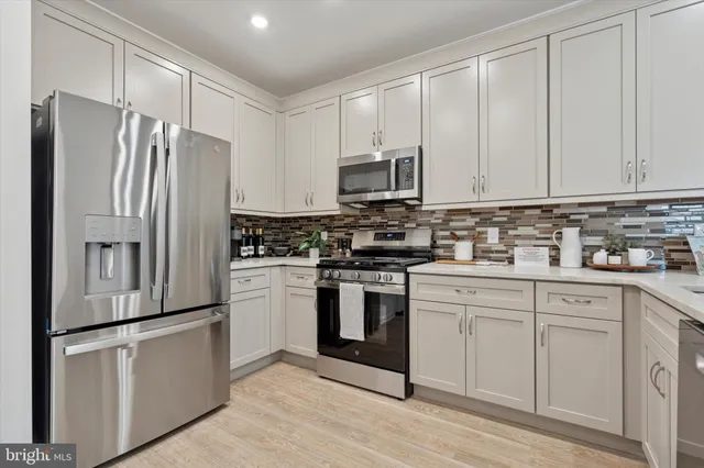 $403,400 | 16434 River View Circle, Bristol, PA 19007