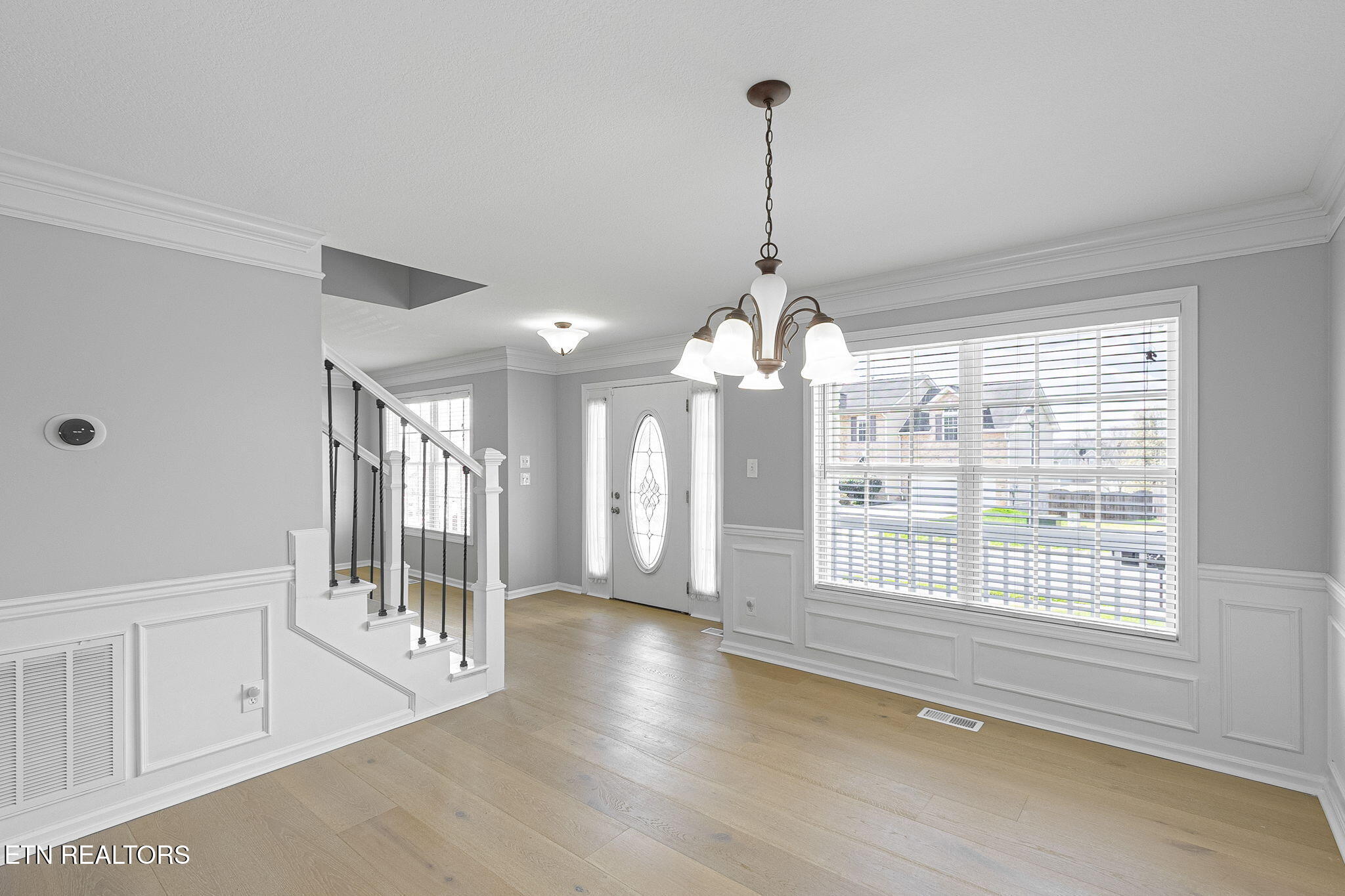 5526 Golden Gate Road Knoxville, TN 37918 - Photo 14 of 33 9-web-or-mls-009--FULL