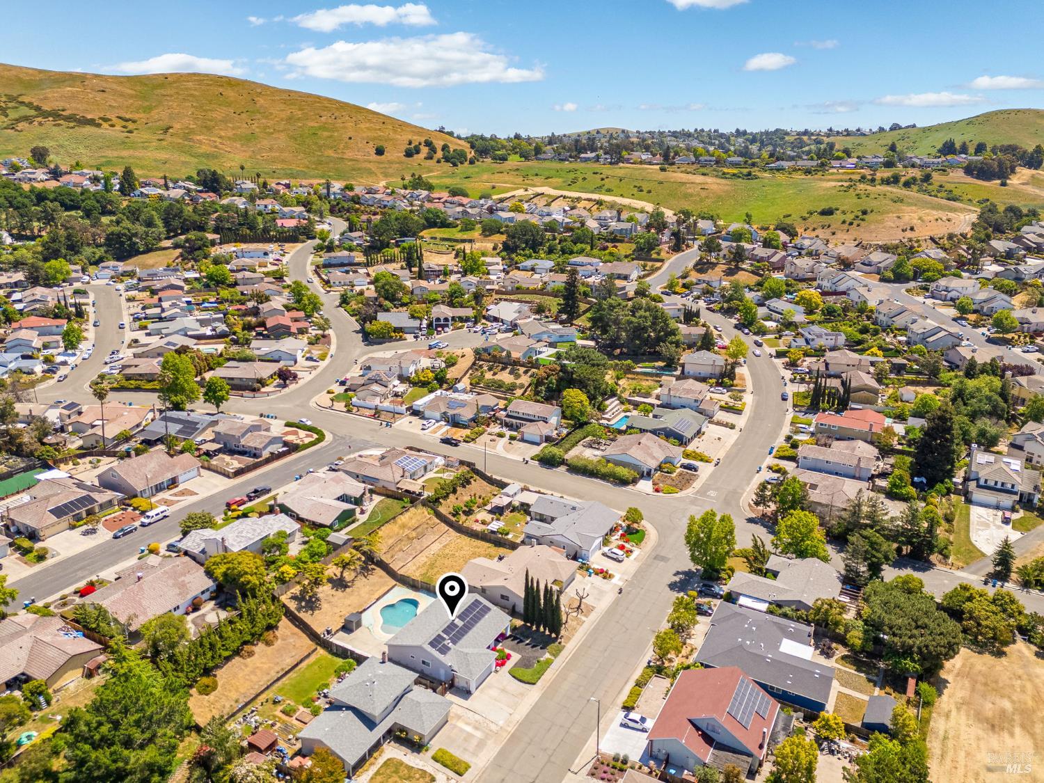 414 Brunswick Drive Vallejo, CA 94591 - Photo 28 of 73 an aerial view of residential building with parking space