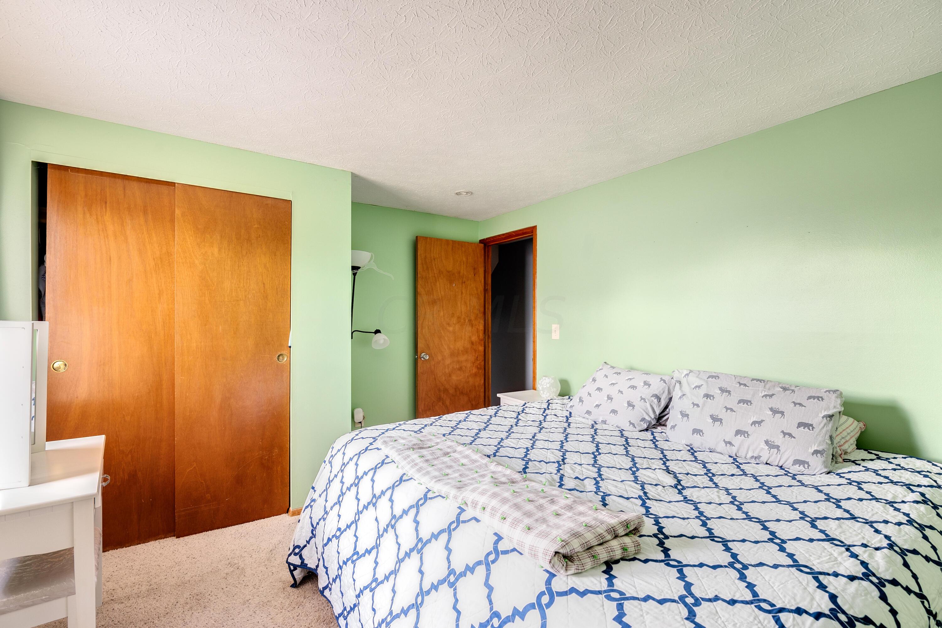6413 Lexleigh Road Reynoldsburg, OH 43068 - Photo 22 of 40 Bedroom #1