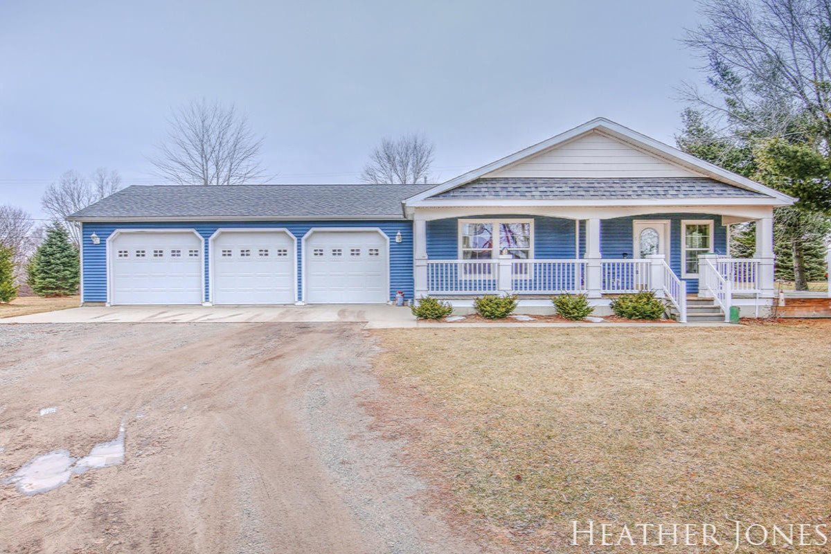 1420 Derby Road Southwest Stanton, MI 48888 - Photo 1 of 22 IMG_3000