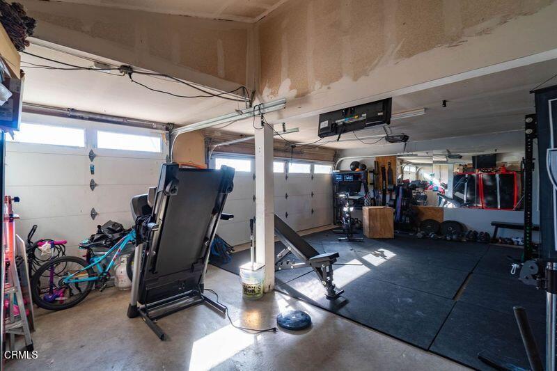 911 Indigo Place Oxnard, CA 93036 - Photo 25 of 30 a view of a room with gym equipment