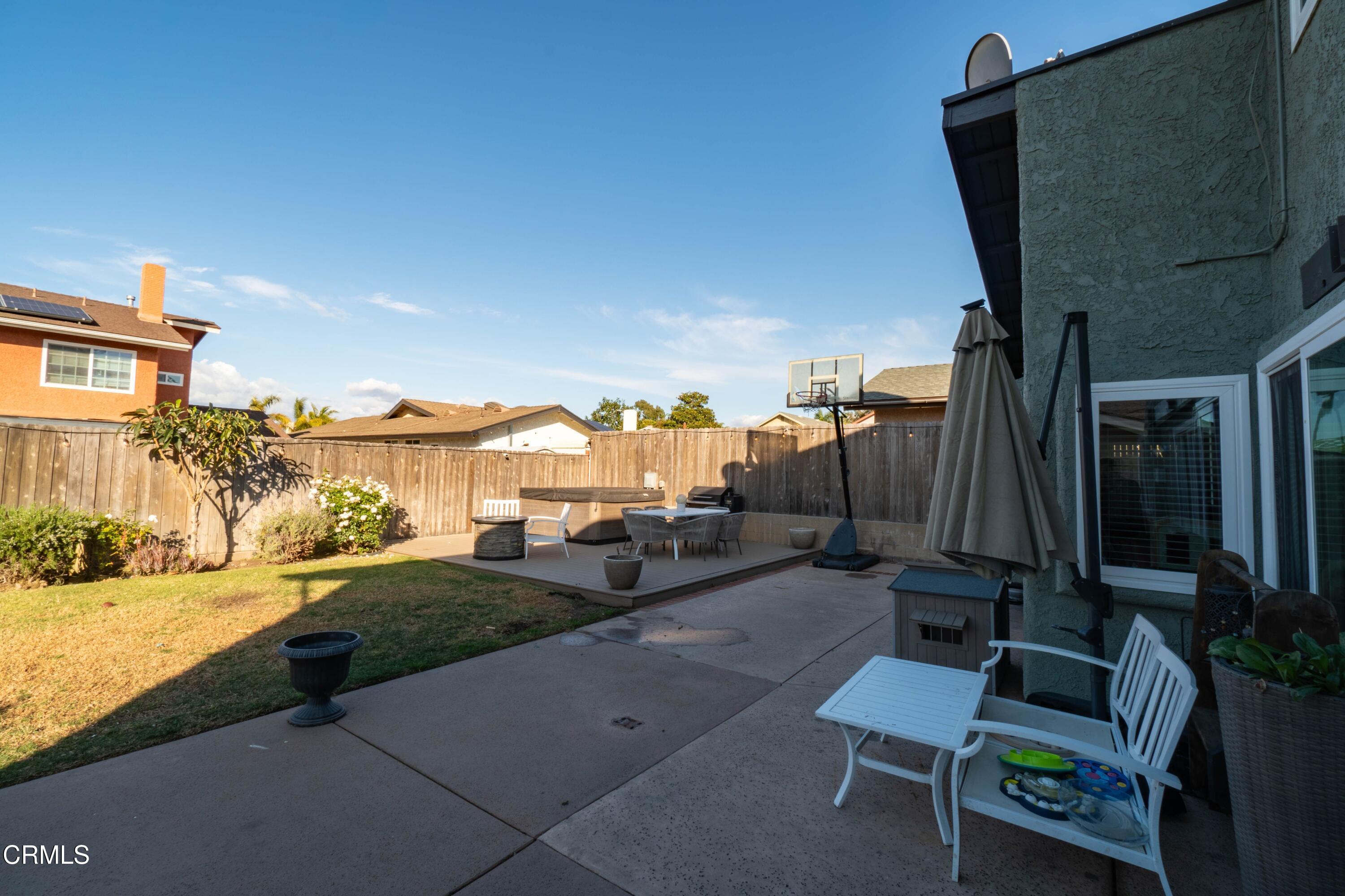 911 Indigo Place Oxnard, CA 93036 - Photo 27 of 30 a view of a patio