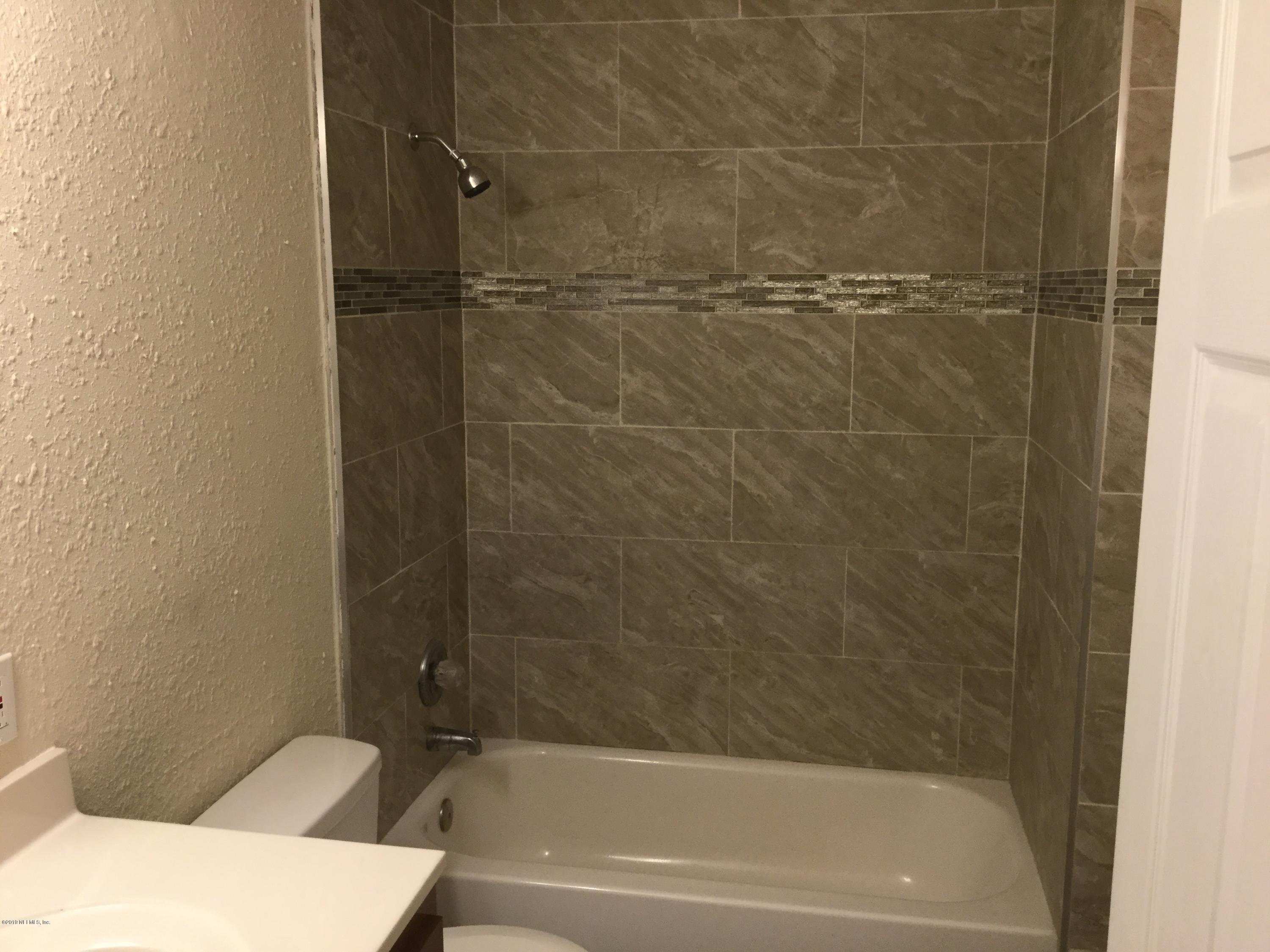 7536 Owl Road Jacksonville, FL 32219 - Photo 13 of 17 Bathroom 2