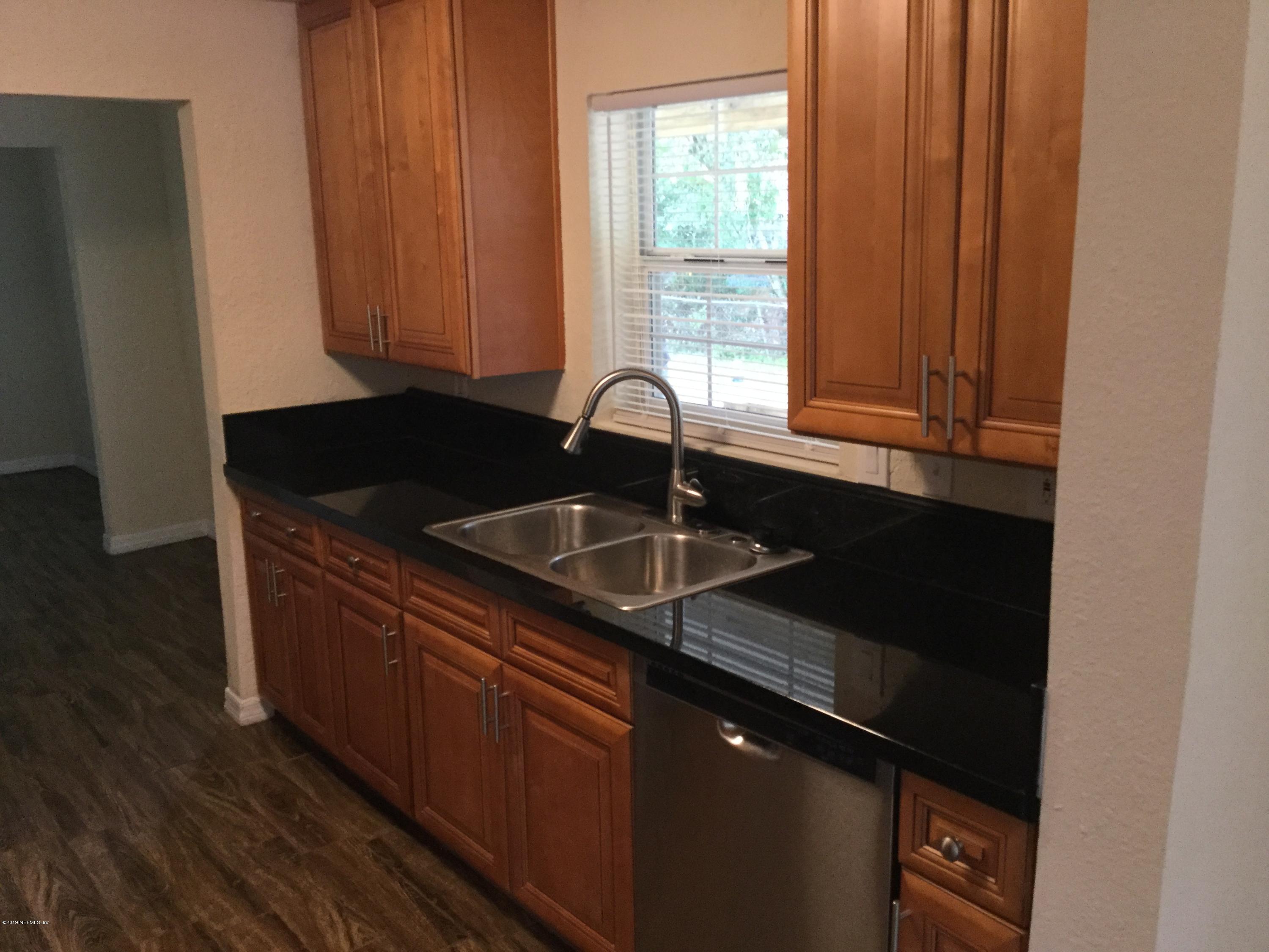 7536 Owl Road Jacksonville, FL 32219 - Photo 8 of 17 Kitchen