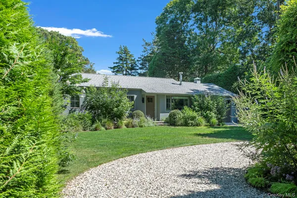 $2,150,000 | 95 Tyrone Drive, East Hampton, NY 11937
