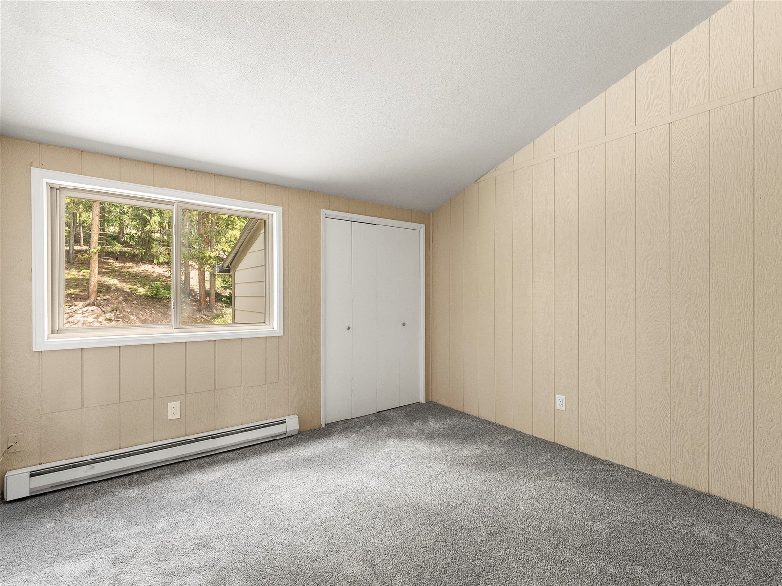 201 Bunker Hill Lode Road, Unit 6 Breckenridge, CO 80424 - Photo 14 of 20 an empty room with windows