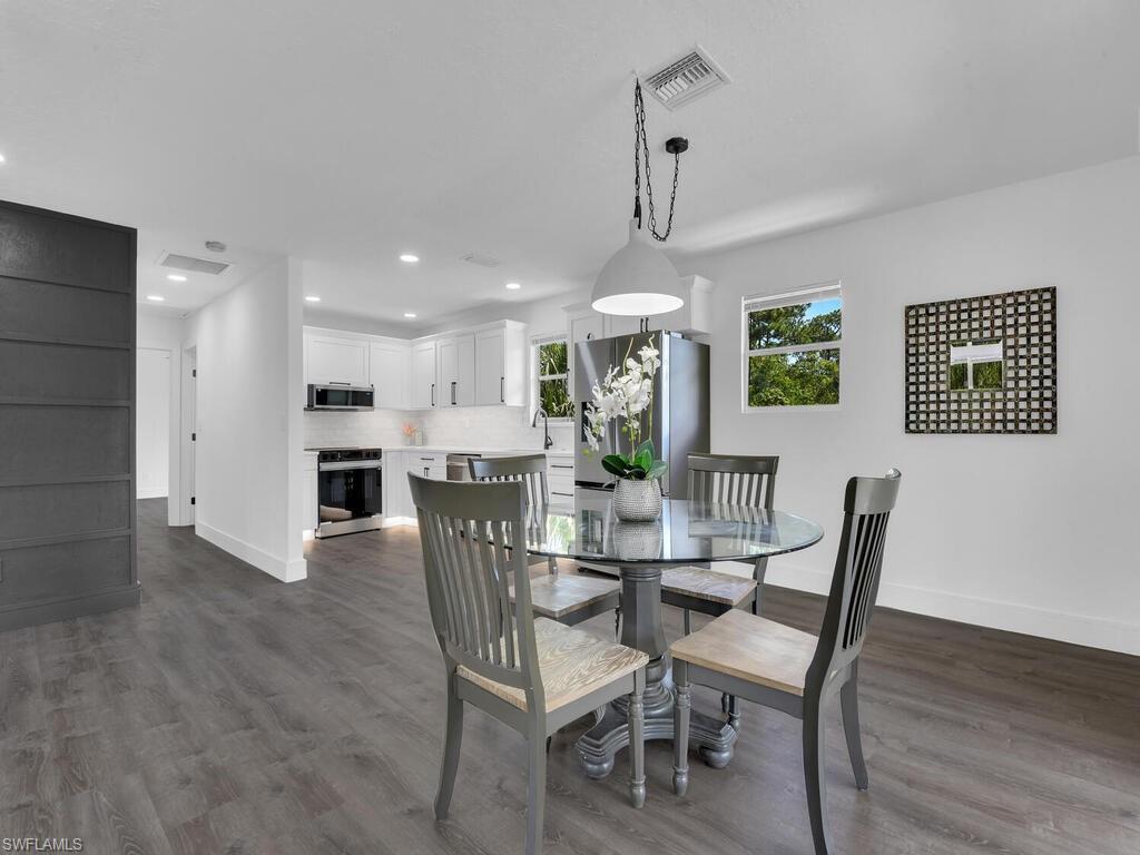 580 7th Street Southwest Naples, FL 34117 - Photo 14 of 40