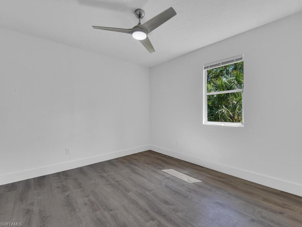 580 7th Street Southwest Naples, FL 34117 - Photo 20 of 40