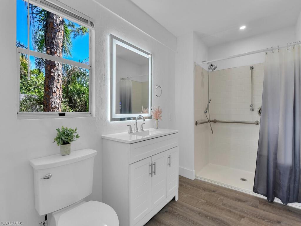 580 7th Street Southwest Naples, FL 34117 - Photo 31 of 40