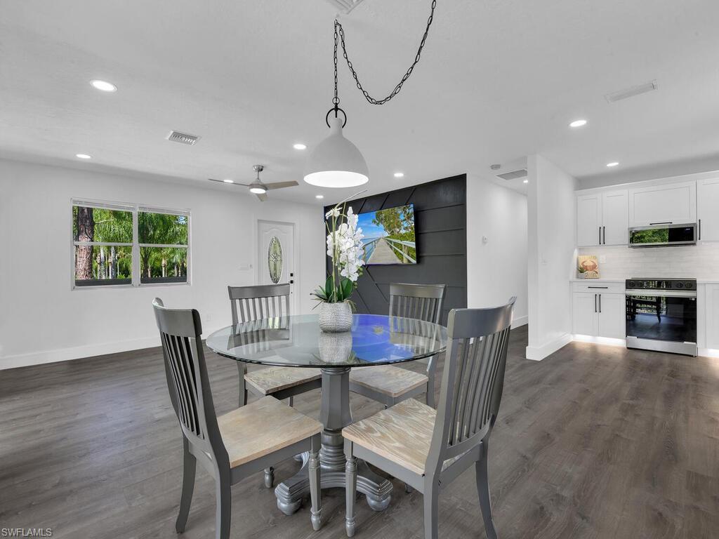 580 7th Street Southwest Naples, FL 34117 - Photo 9 of 40