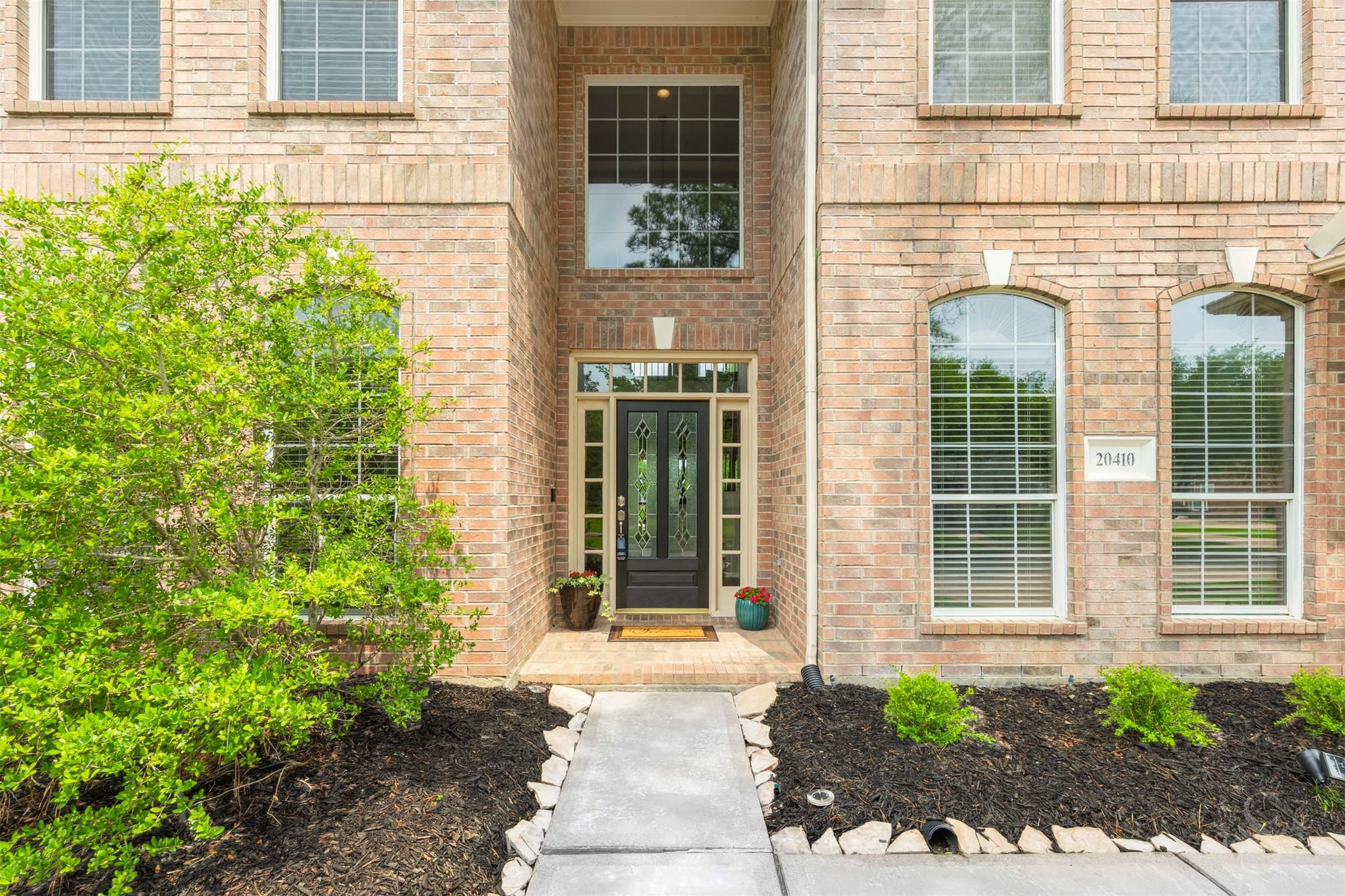 20410 Lake Spring Court Cypress, TX 77433 - Photo 5 of 50