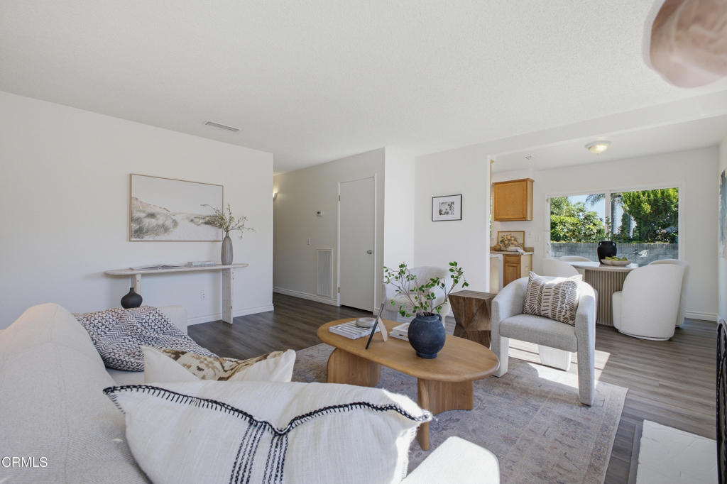 10087 Bristol Drive Rancho Cucamonga, CA 91737 - Photo 4 of 17 04 - Bristol (10087)