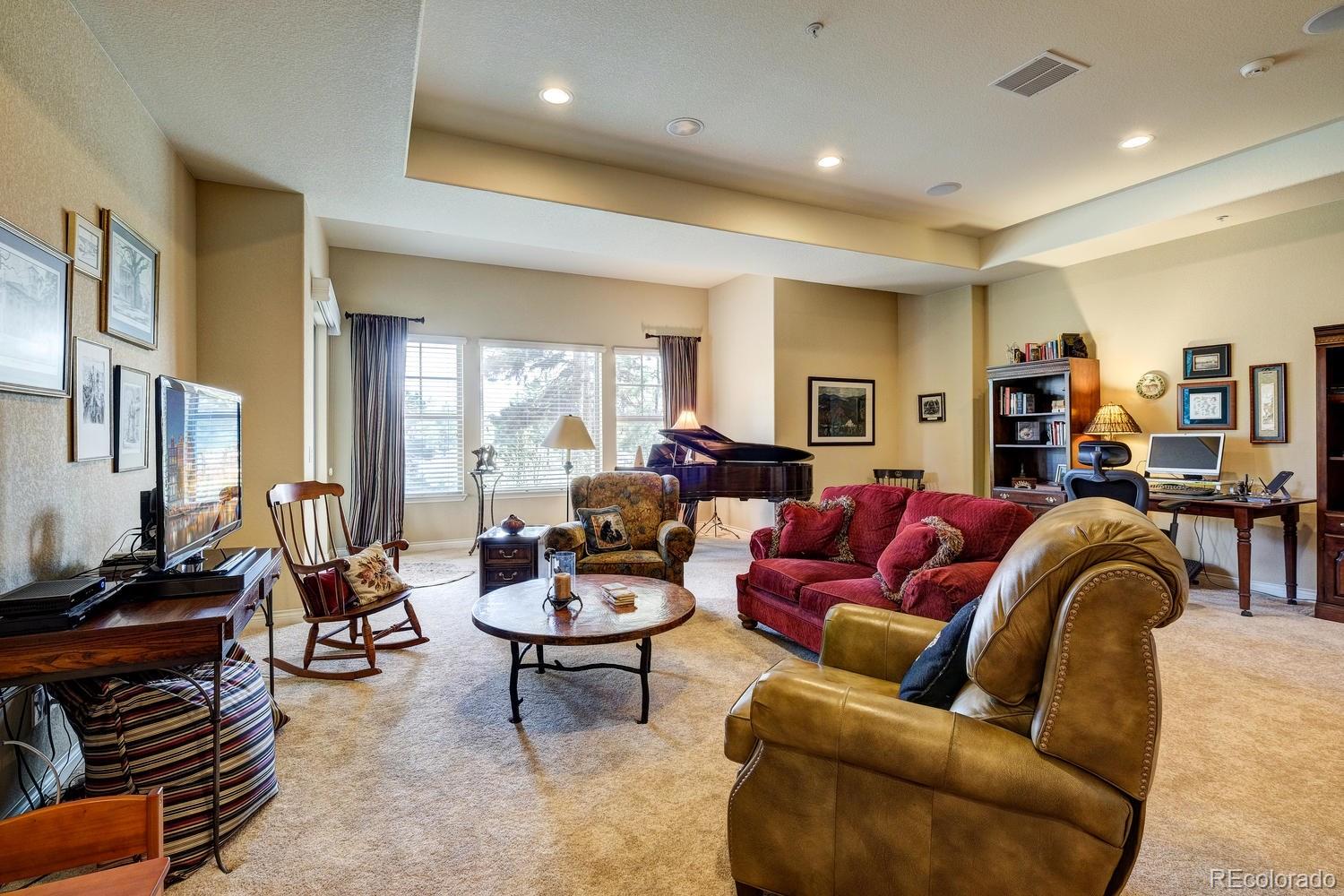 4314 Chateau Ridge Road Castle Rock, CO 80108 - Photo 30 of 35 Gallery Image 30