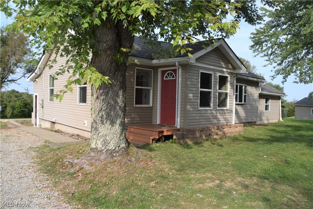 53110 Key Bellaire Road Bellaire, OH 43906 - Photo 1 of 27 Gallery Image 1