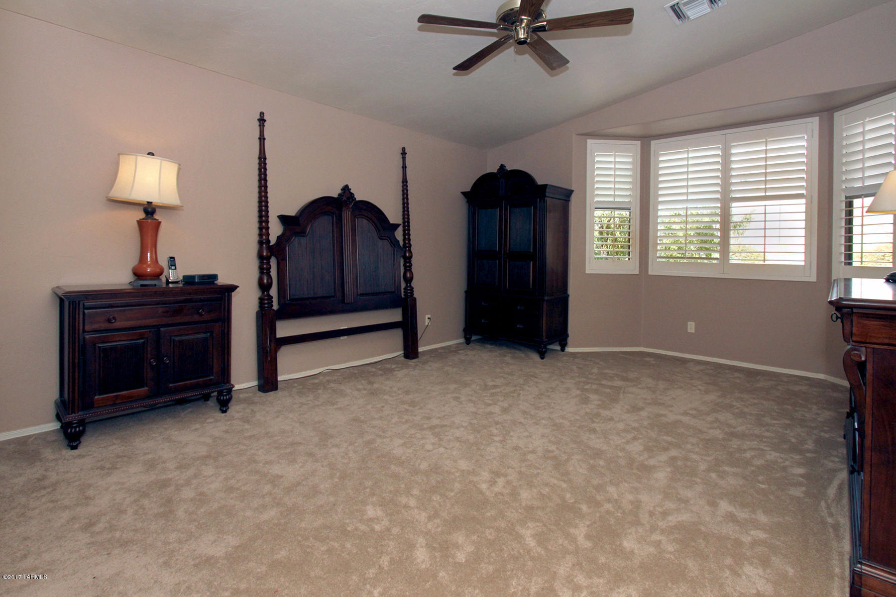 258 West Sugar Loaf Road Oro Valley, AZ 85737 - Photo 13 of 24
