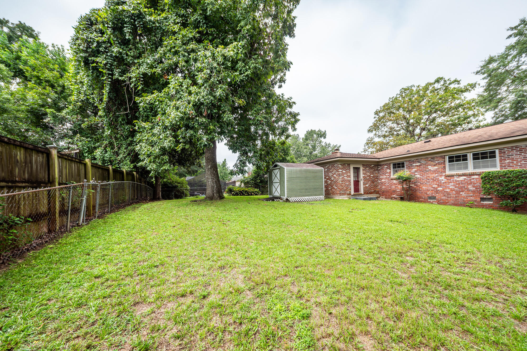 1047 Yeamans Hall Road Hanahan, SC 29410 - Photo 5 of 11 backyadr 3