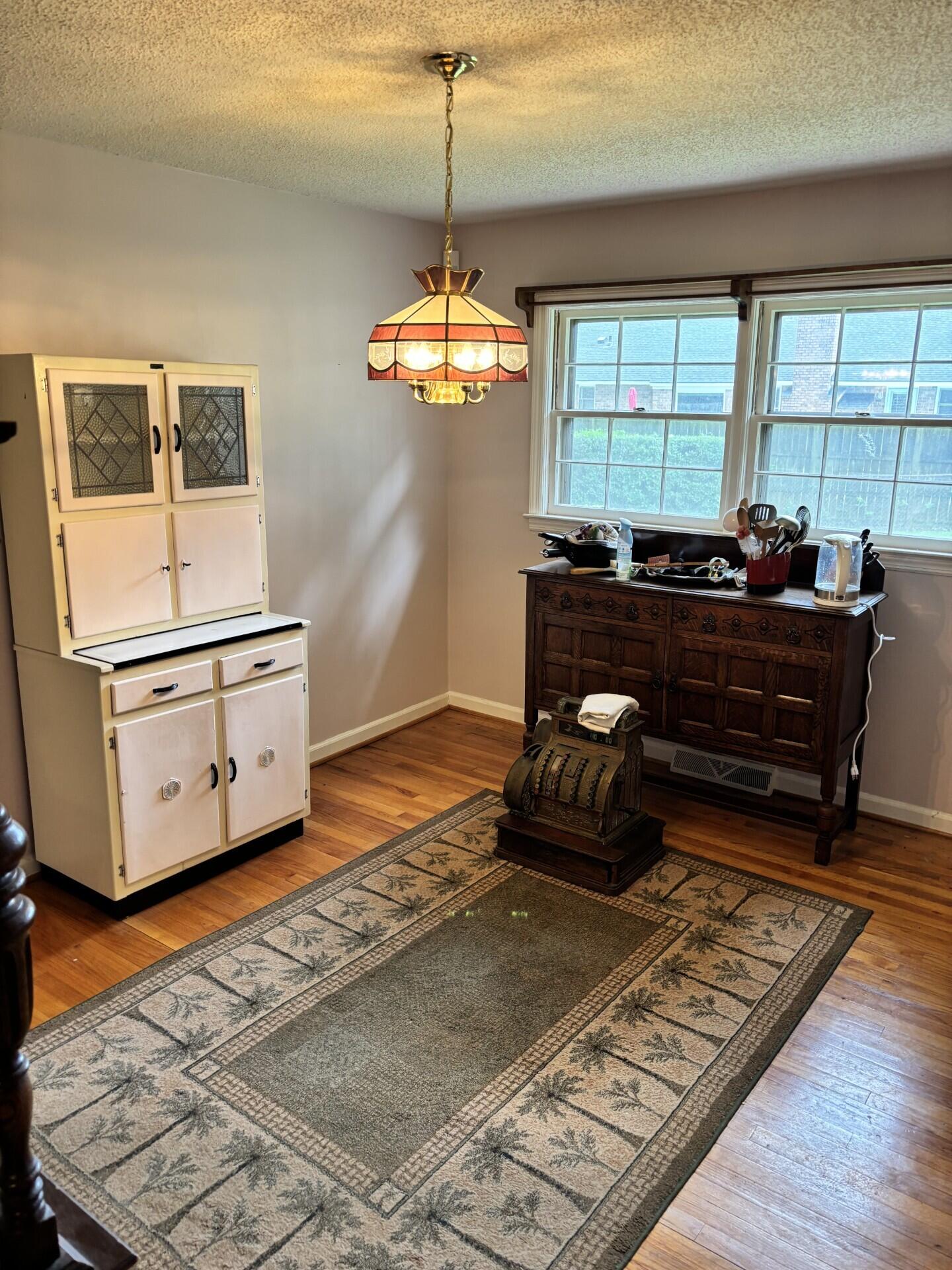 1047 Yeamans Hall Road Hanahan, SC 29410 - Photo 8 of 11 diining room