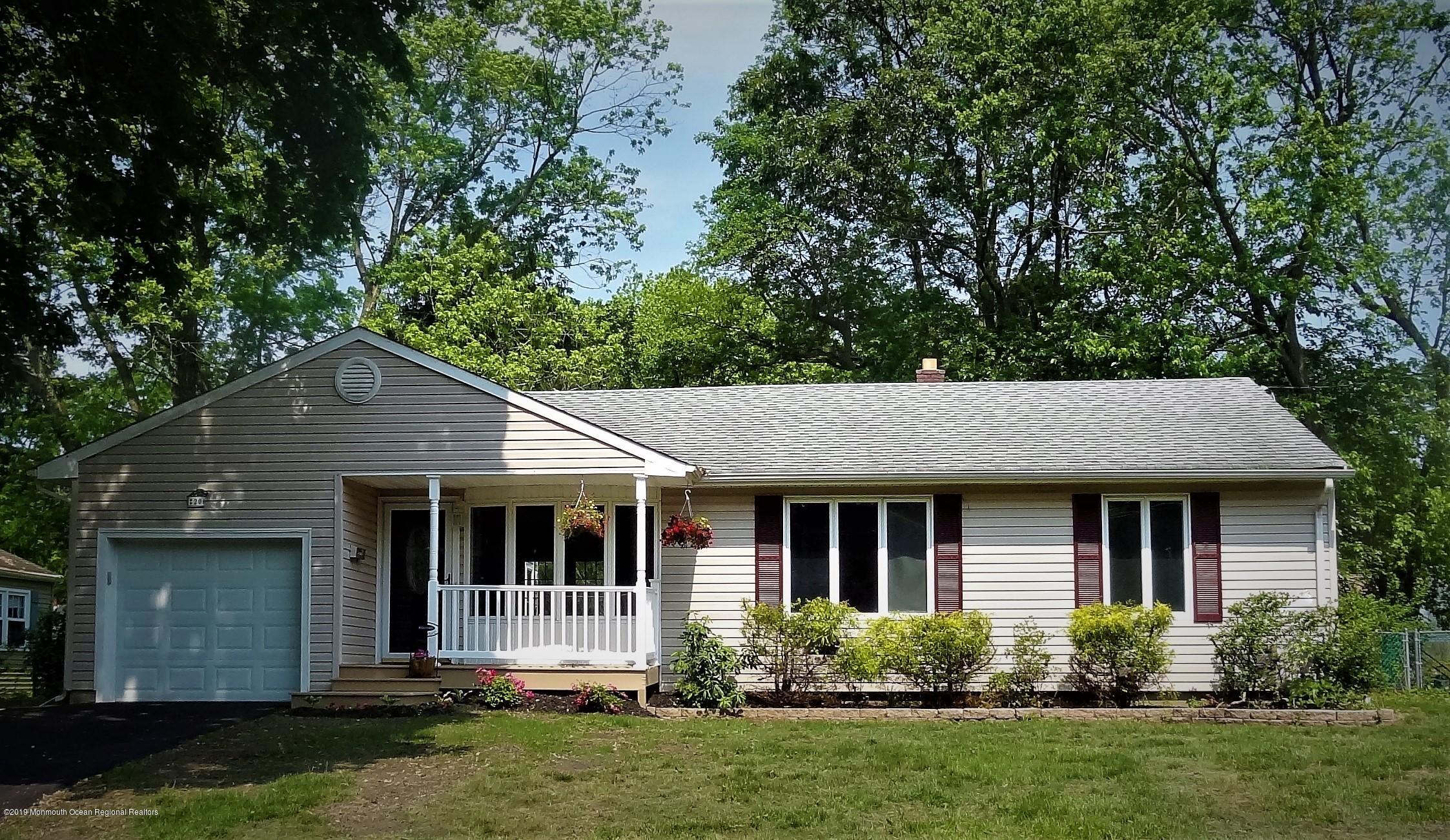 206 Lester Road Toms River, NJ 08753 - Photo 1 of 21 DSC03148