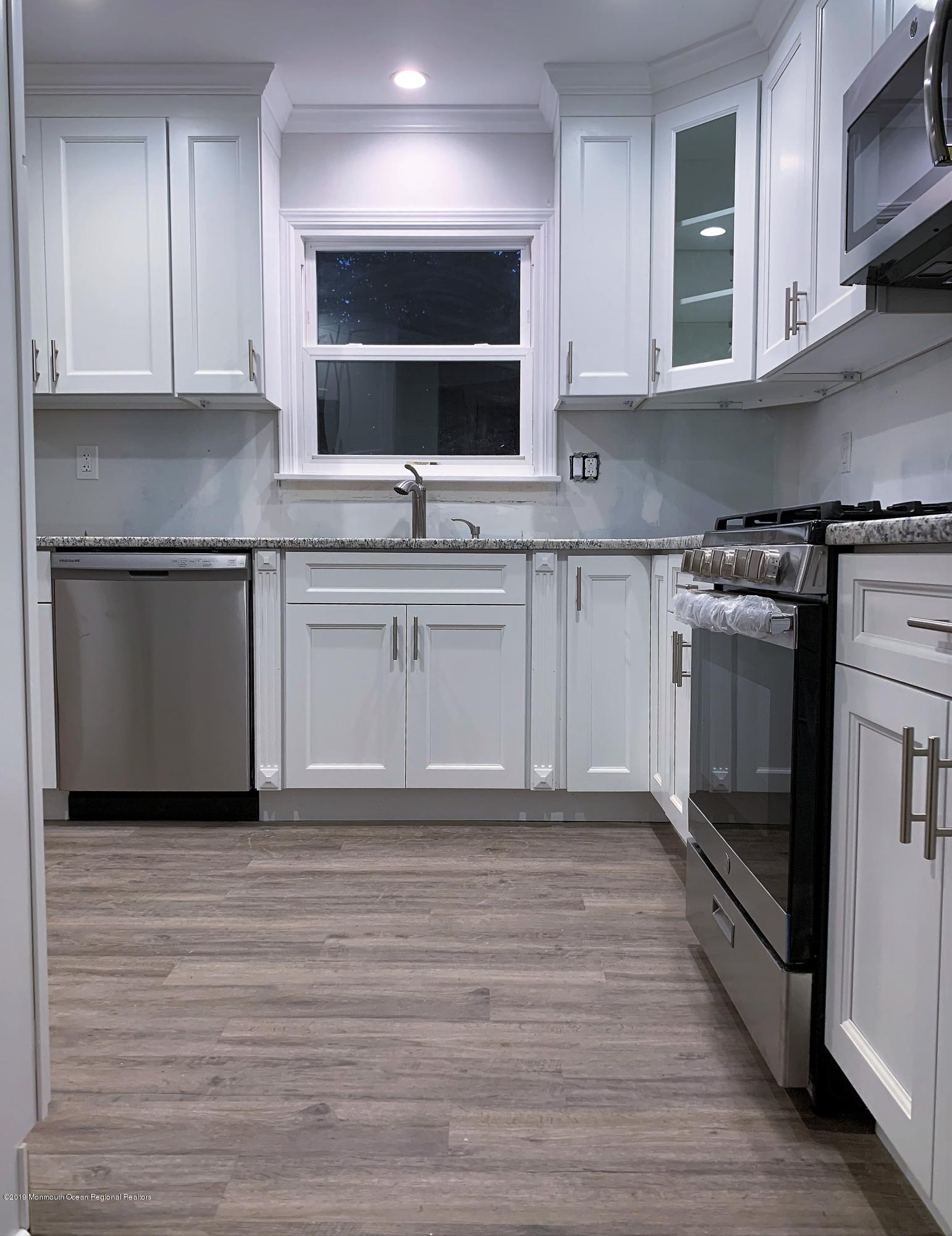 206 Lester Road Toms River, NJ 08753 - Photo 5 of 21 IMG_2198
