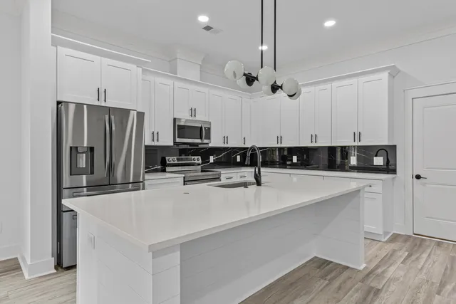 $459,000 | 4840 Nesbitt Avenue, North Charleston, SC 29405