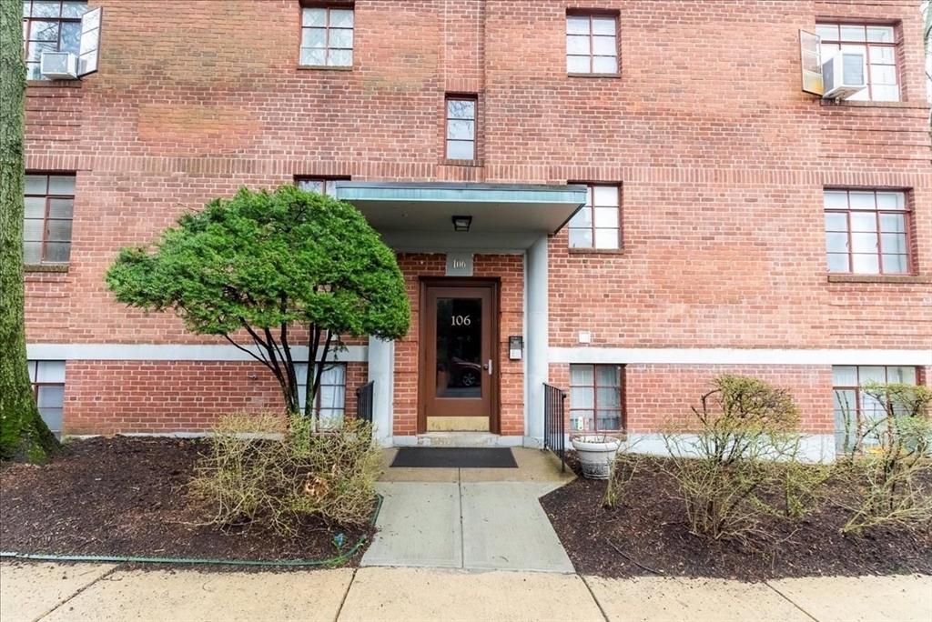 106 Evans Road, Unit 6 Boston, MA 02135 - Photo 18 of 30