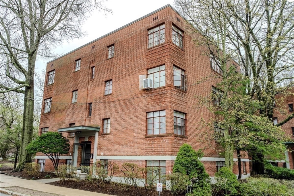 106 Evans Road, Unit 6 Boston, MA 02135 - Photo 20 of 30