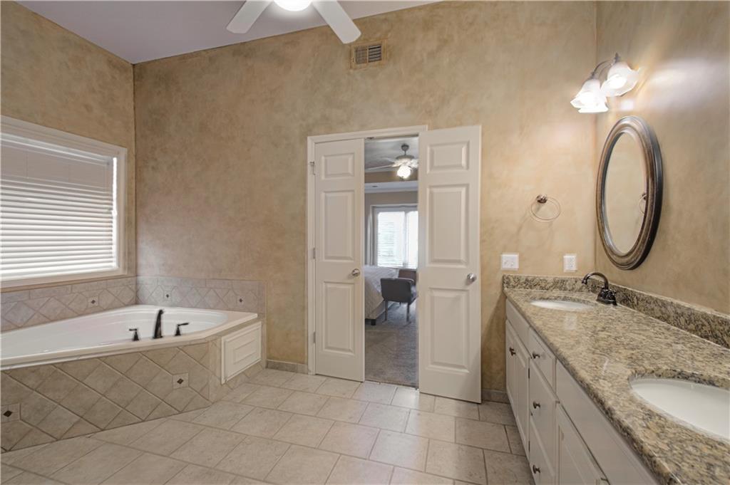 304 Northeast Hidden Valley Way Lee's Summit, MO 64064 - Photo 19 of 39