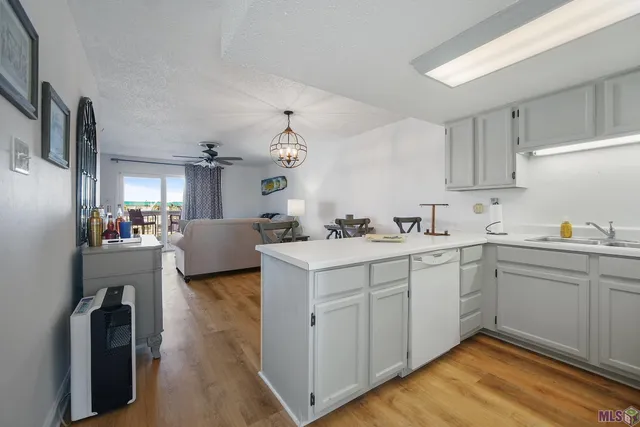 $235,000 | 411 Admiral Craik Drive, Unit 20, Grand Isle, LA 70358