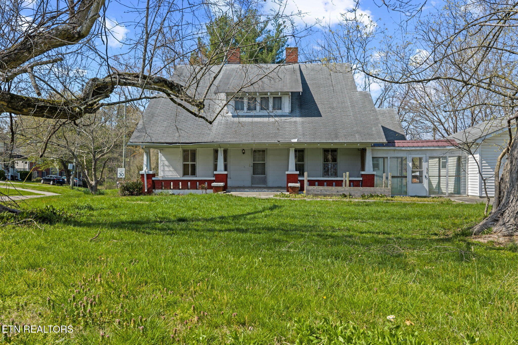 7402 Pelleaux Road Knoxville, TN 37938 - Photo 11 of 34 7-web-or-mls-7402 Pelleaux Rd-2-3