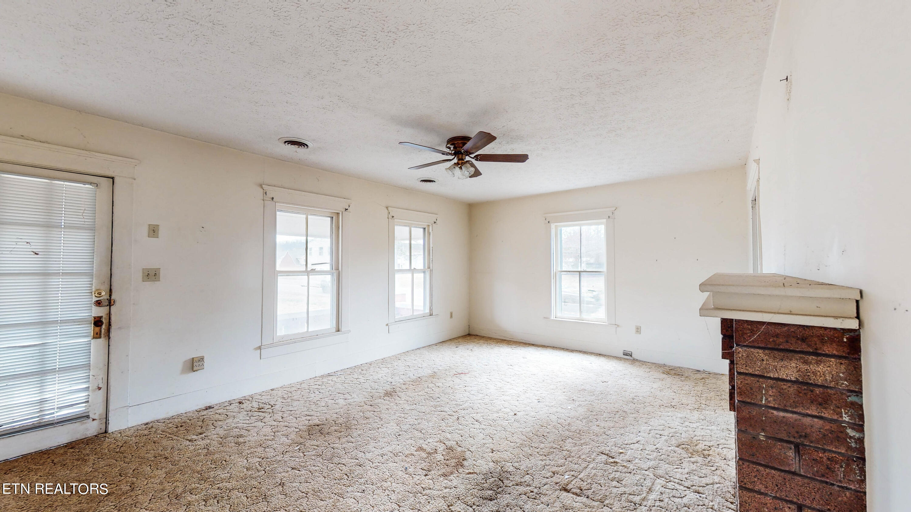 7402 Pelleaux Road Knoxville, TN 37938 - Photo 15 of 26 Pelleaux-Rd-12192023_105553