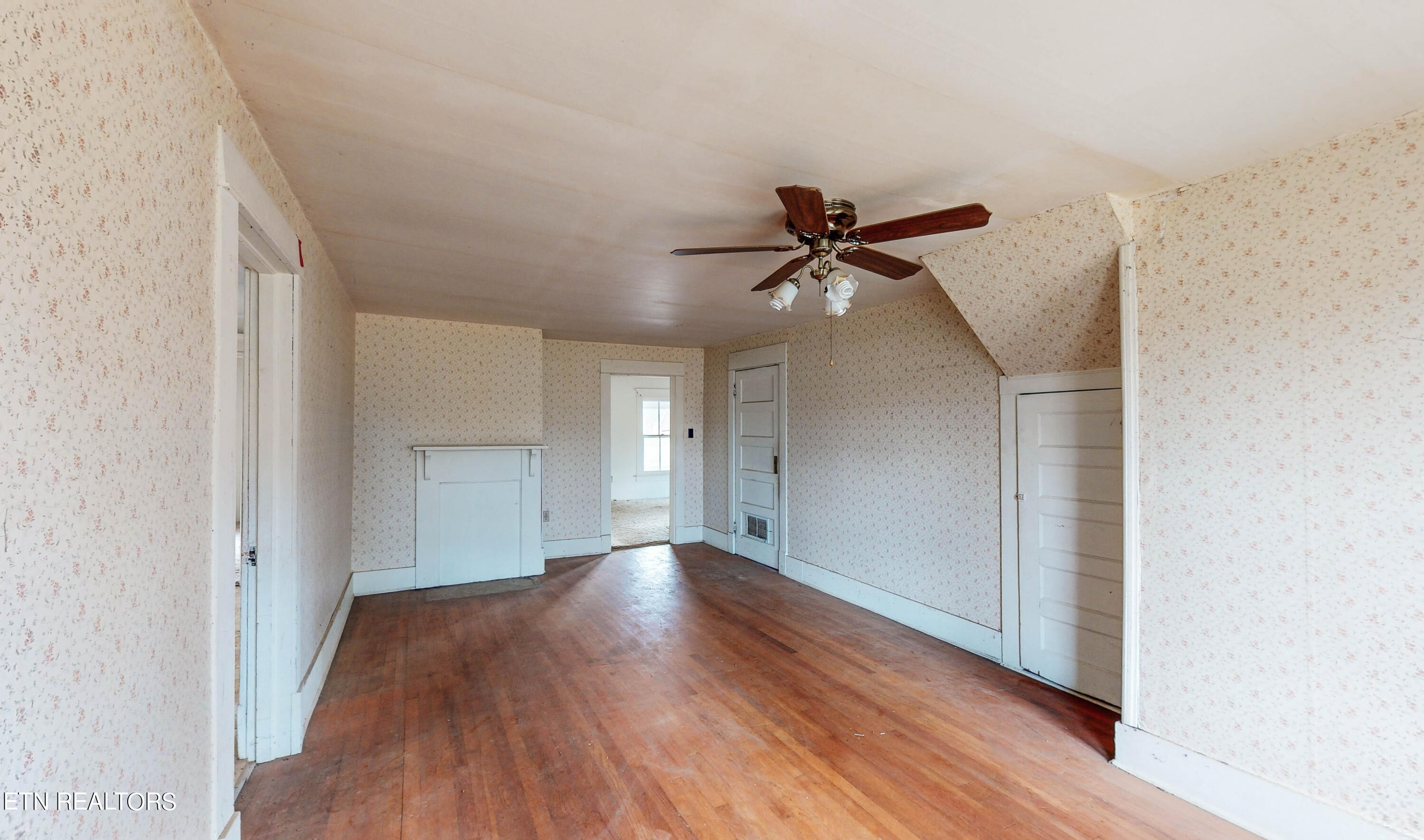 7402 Pelleaux Road Knoxville, TN 37938 - Photo 29 of 34 Pelleaux-Rd-12192023_105741