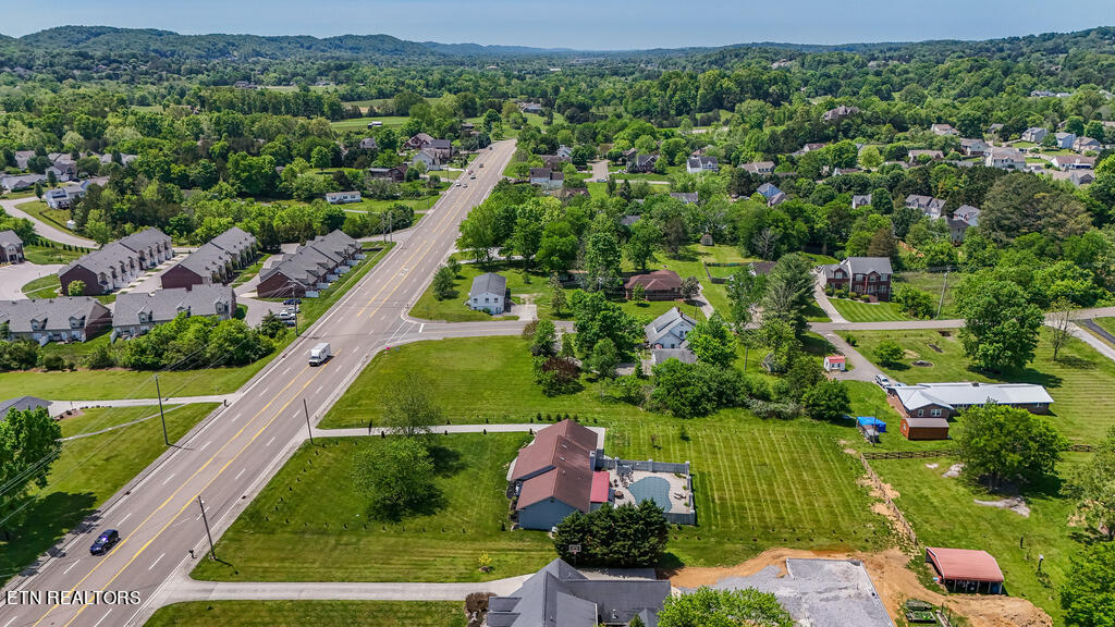 7402 Pelleaux Road Knoxville, TN 37938 - Photo 3 of 26 DJI_20240502130505_0030_D