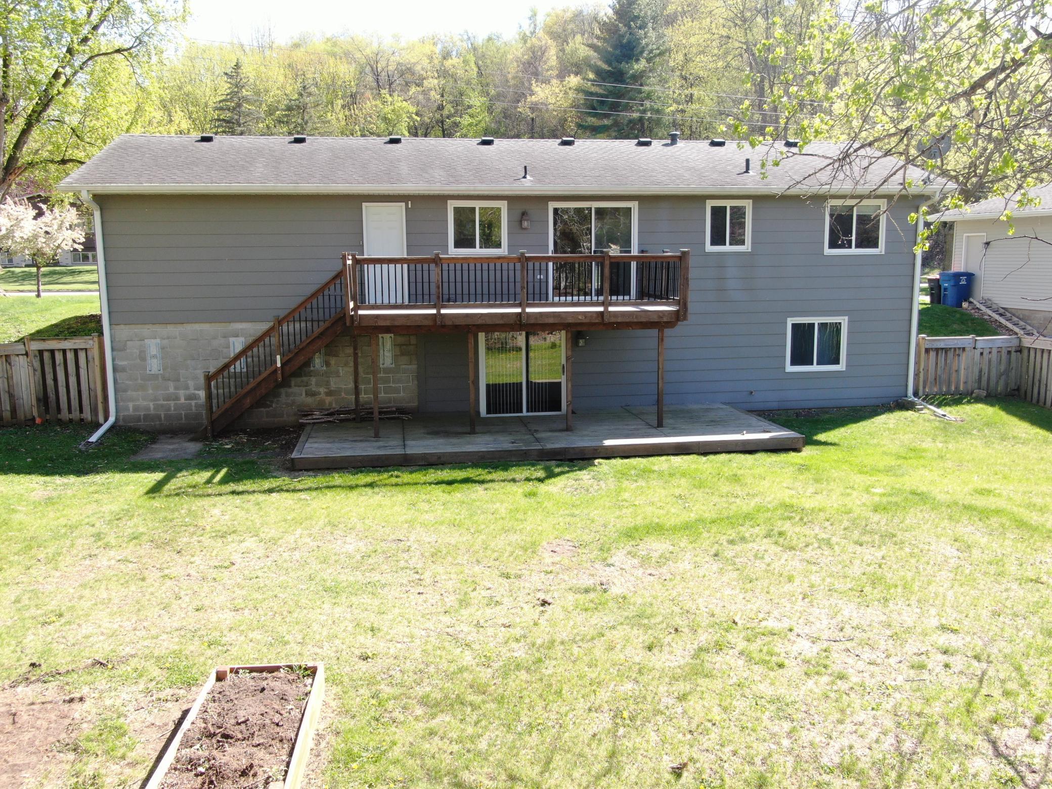 1020 Pioneer Road Red Wing, MN 55066 - Photo 4 of 29