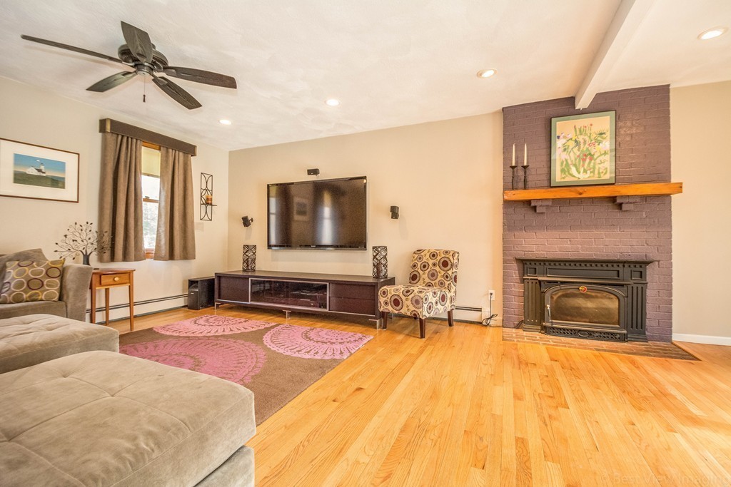 110 Newtown Road Acton, MA 01720 - Photo 5 of 30 Gallery Image 5