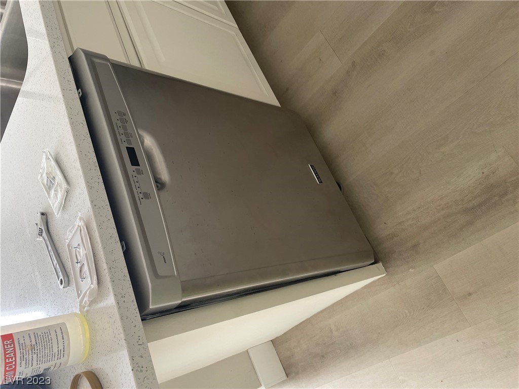 3971 Via Lucia Drive Las Vegas, NV 89115 - Photo 9 of 49