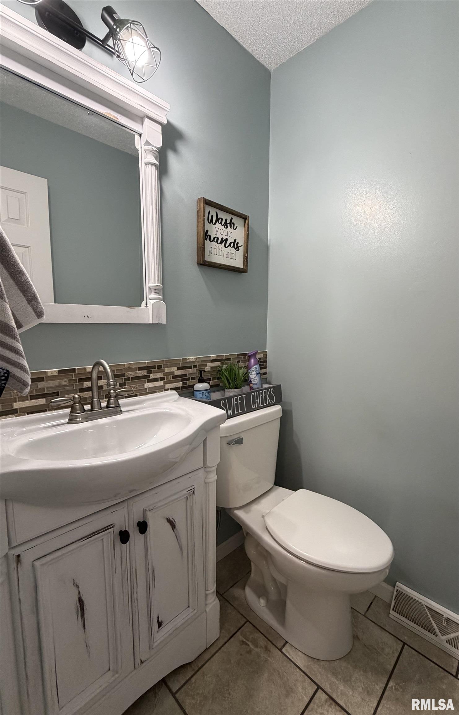 130 Richmond Road Macomb, IL 61455 - Photo 8 of 20
