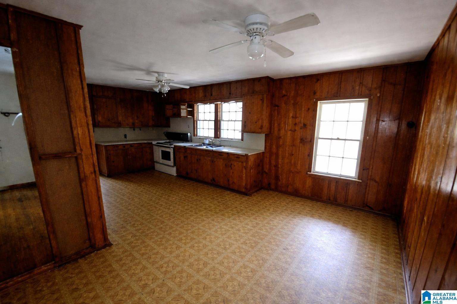 464 Johnny Shipp Road Warrior, AL 35180 - Photo 2 of 14