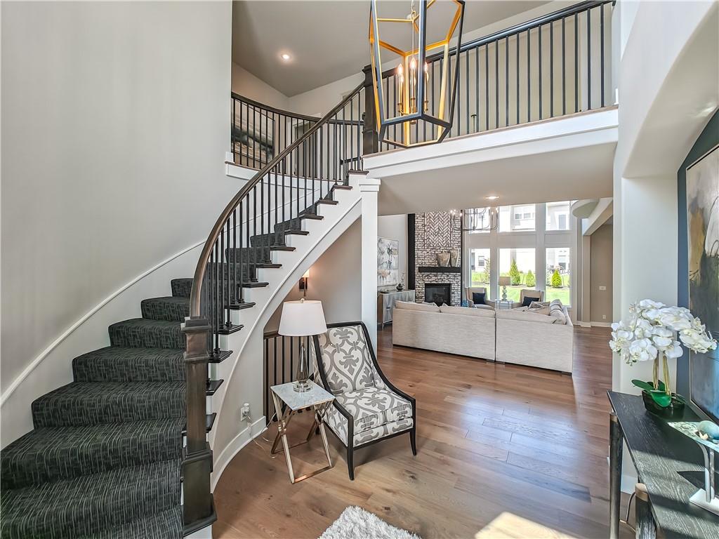 17212 Nieman Road Overland Park, KS 66221 - Photo 4 of 59