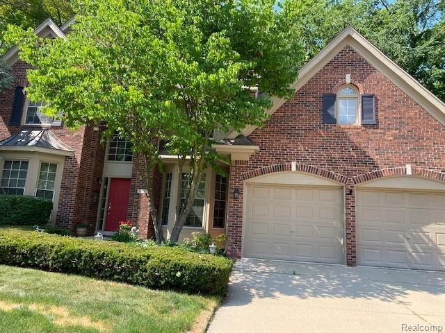 1100 Chesapeake Rochester Hills, MI 48307 - Photo 1 of 27