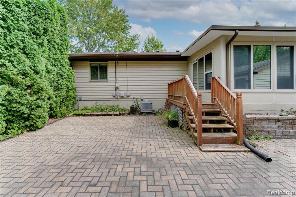 3696 Alida Avenue Rochester Hills, MI 48309 - Photo 37 of 45