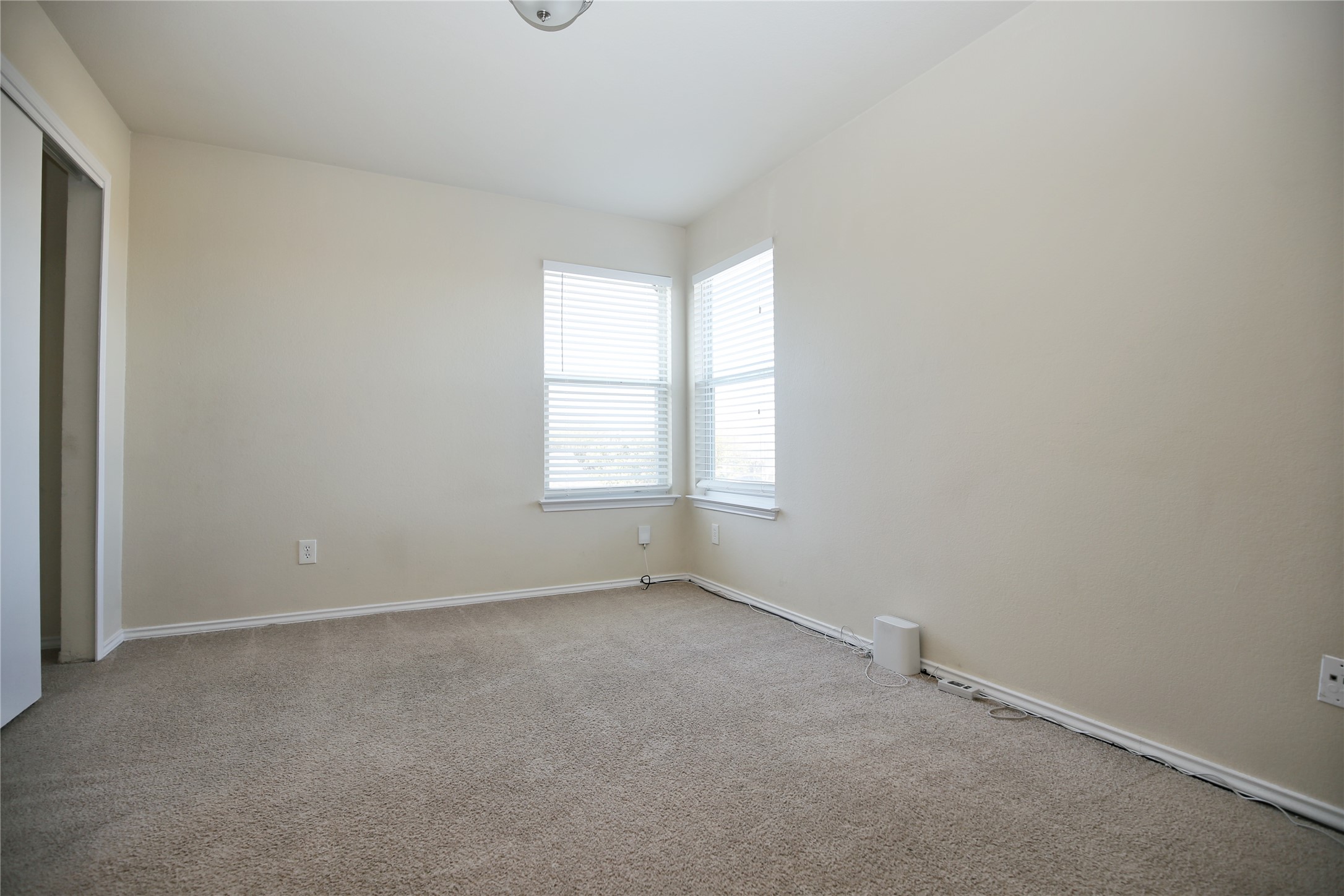 213 Rim Rock Drive Leander, TX 78641 - Photo 17 of 21 an empty room with a window