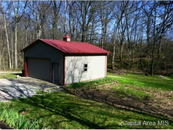 11266 Timberview Athens, IL 62613 - Photo 21 of 24 Gallery Image 21