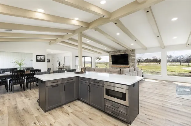 $1,399,999 | 13545 East Bullard Avenue, Clovis, CA 93619