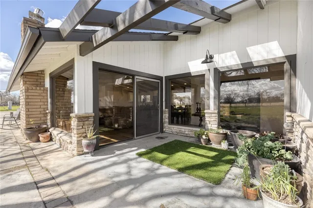 $1,399,999 | 13545 East Bullard Avenue, Clovis, CA 93619