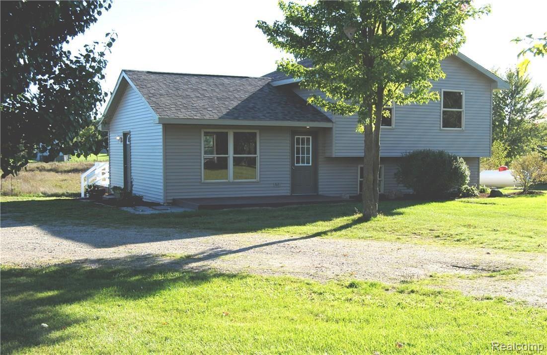 3248 Oak Grove Road North Branch, MI 48461 - Photo 1 of 13 3248 Oak Grove north Branch MI 48461 00113.JPG