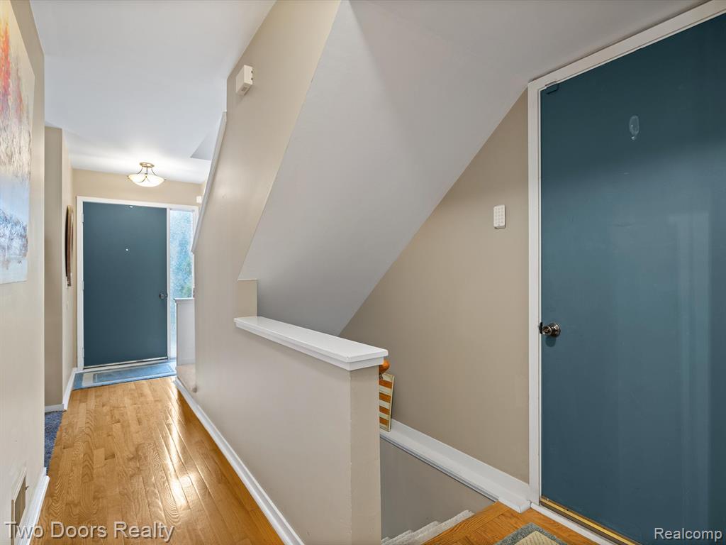 720 Eton Court Rochester Hills, MI 48307 - Photo 30 of 41