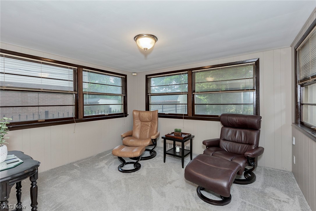 3889 Faversham Road Cleveland, OH 44118 - Photo 10 of 29 Gallery Image 10