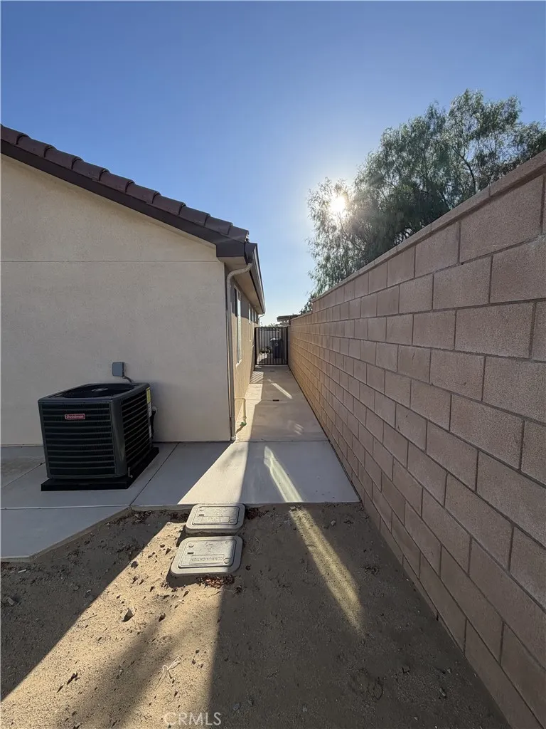 774 South Acacia Avenue, Unit 1 Rialto, CA 92376 - Photo 10 of 12
